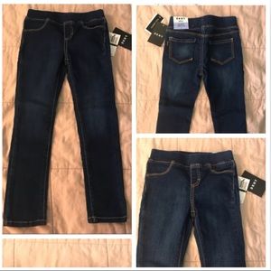 DKNY Kids cute skinny jeans size 5